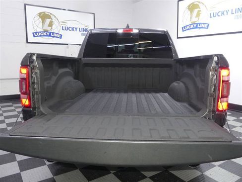 Used 2019 RAM 1500 Limited w/ Advanced Safety Group AWD/4WD image 9