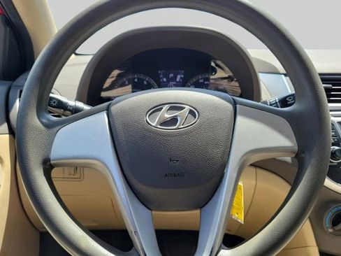 Used 2012 Hyundai Accent GLS FWD image 20