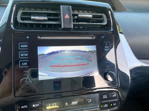 Used 2016 Toyota Prius Two FWD image 26