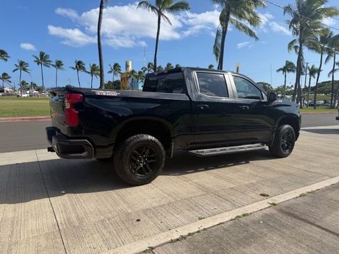 Used 2021 Chevrolet Silverado 1500 LT Trail Boss w/ Convenience Package II image 6