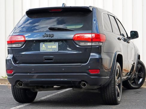 Used 2015 Jeep Grand Cherokee Altitude AWD/4WD image 4