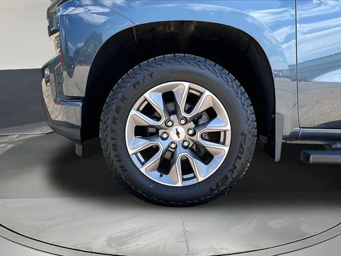 Used 2019 Chevrolet Silverado 1500 RST AWD/4WD image 35