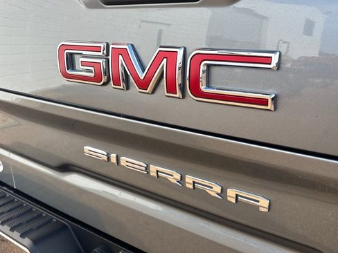 Used 2020 GMC Sierra 1500 SLT w/ SLT Premium Plus Package image 31
