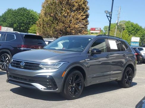 Used 2024 Volkswagen Tiguan SE R-Line image 1