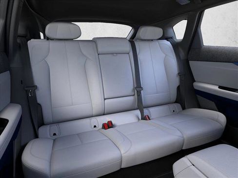 New 2026 Cadillac Optiq Luxury 1 image 17