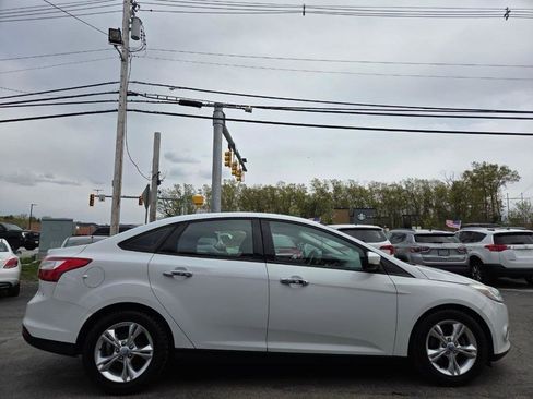 Used 2013 Ford Focus SE FWD image 6