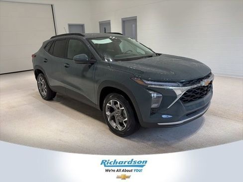 New 2026 Chevrolet Trax LT w/ Driver Confidence Package image 1