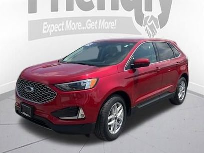 Used 2024 Ford Edge SEL w/ Convenience Package