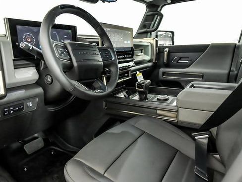 New 2025 GMC Hummer EV 3X image 8