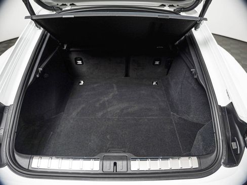 Certified 2024 Porsche Panamera RWD image 28