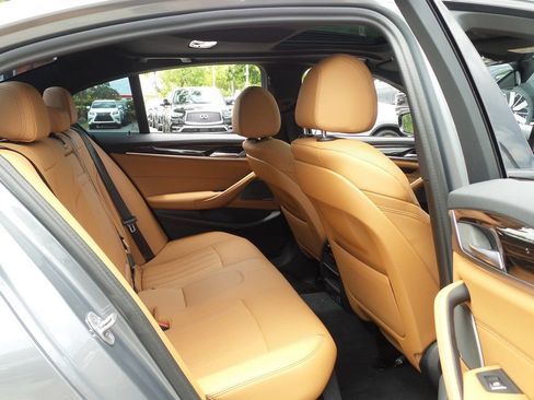 Used 2023 BMW 540i w/ M Sport Package RWD image 34