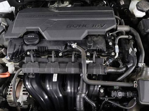 Certified 2023 Hyundai Kona SEL AWD/4WD image 16
