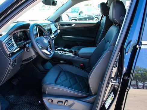 New 2026 Volkswagen Atlas SE image 10