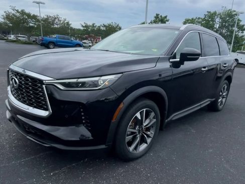 Used 2023 INFINITI QX60 Luxe w/ Cargo Package FWD image 4