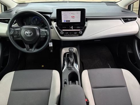 Used 2026 Toyota Corolla LE FWD image 9