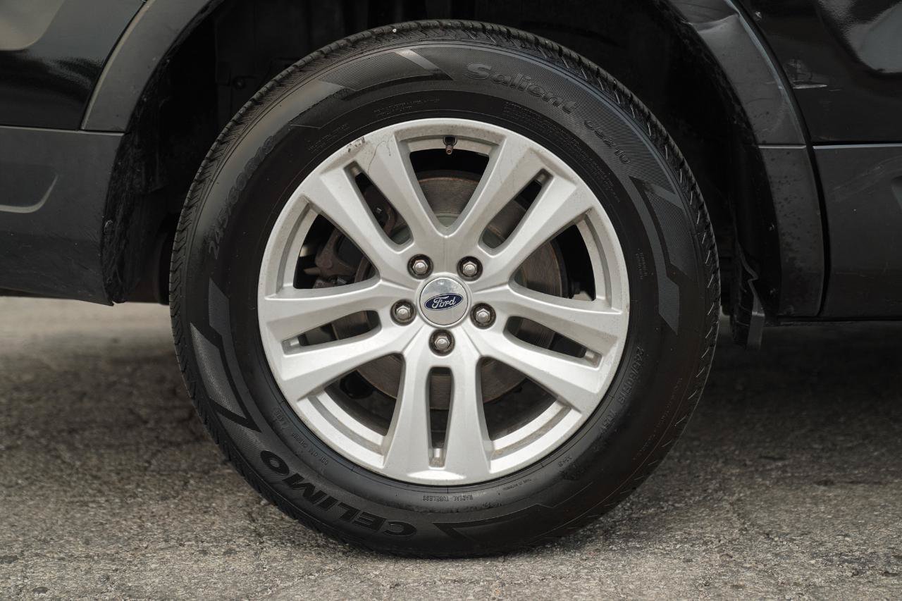 Used 2018 Ford Explorer XLT AWD/4WD image 9