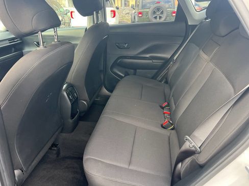 Used 2024 Hyundai Kona SEL image 17