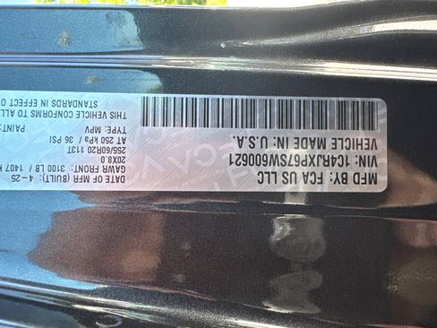 Used 2025 Jeep Wrangler Sahara w/ Safety Group image 34