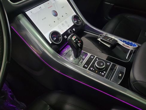 Used 2021 Land Rover Range Rover Sport HSE Dynamic image 11