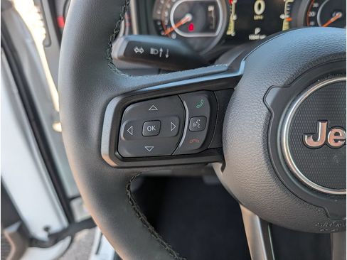 Used 2026 Jeep Wrangler Unlimited Rubicon w/ Safety Group AWD/4WD image 18