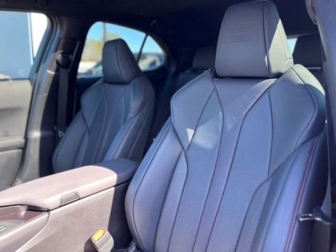 Used 2024 Lexus UX 250h F Sport image 21