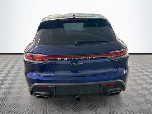 Used 2022 Porsche Macan AWD/4WD image 7