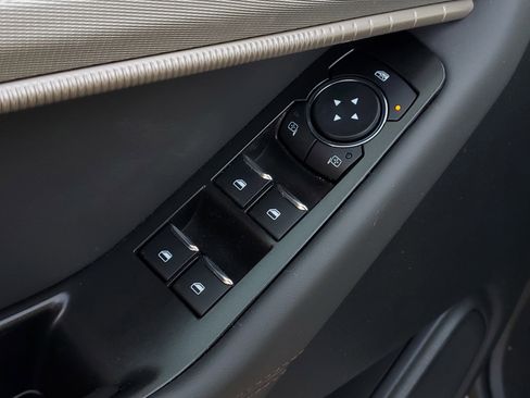 New 2026 Ford Explorer Active w/ Active Comfort Package image 10