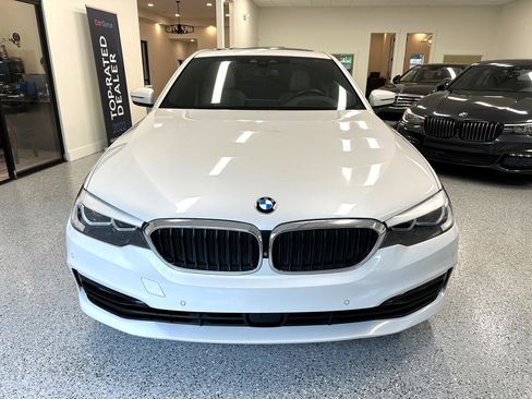 Used 2018 BMW 530i w/ Premium Package image 12