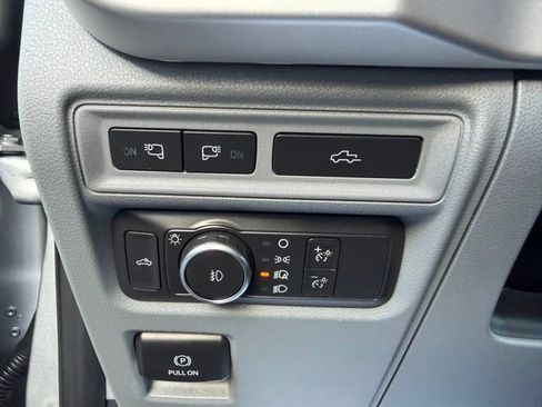 Used 2022 Ford F150 XLT w/ Equipment Group 302A High AWD/4WD image 19