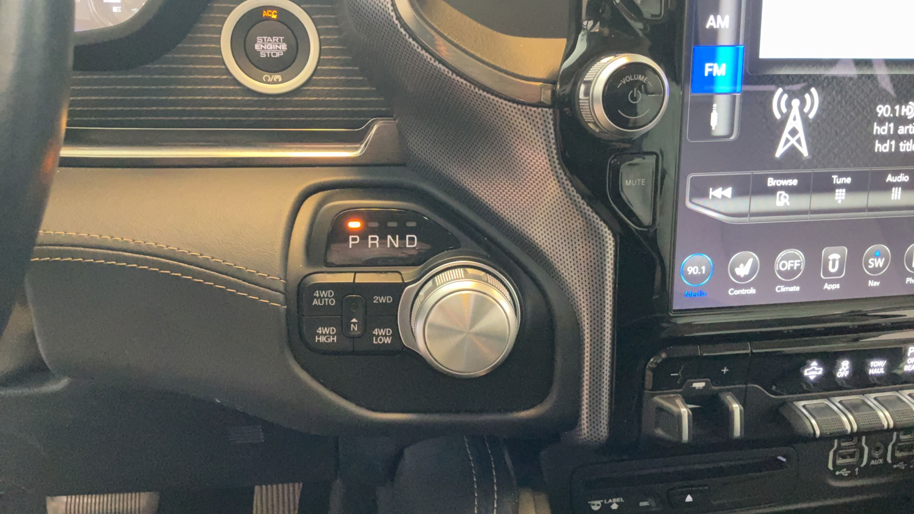 Used 2019 RAM 1500 Limited AWD/4WD image 18