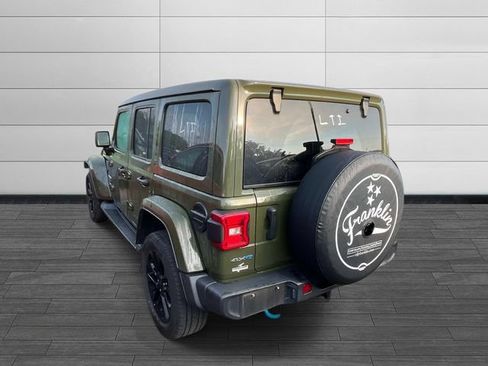 Used 2022 Jeep Wrangler Unlimited Sahara AWD/4WD image 4