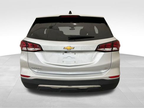 Used 2022 Chevrolet Equinox LT w/ LPO, Floor Liner Package image 4