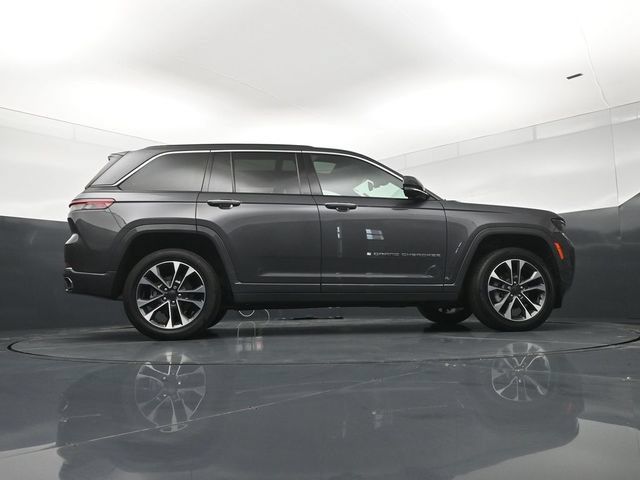 Used 2023 Jeep Grand Cherokee Overland AWD/4WD image 24