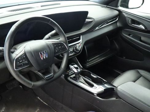 Used 2024 Buick Envista Sport Touring w/ Convenience I Package FWD image 31