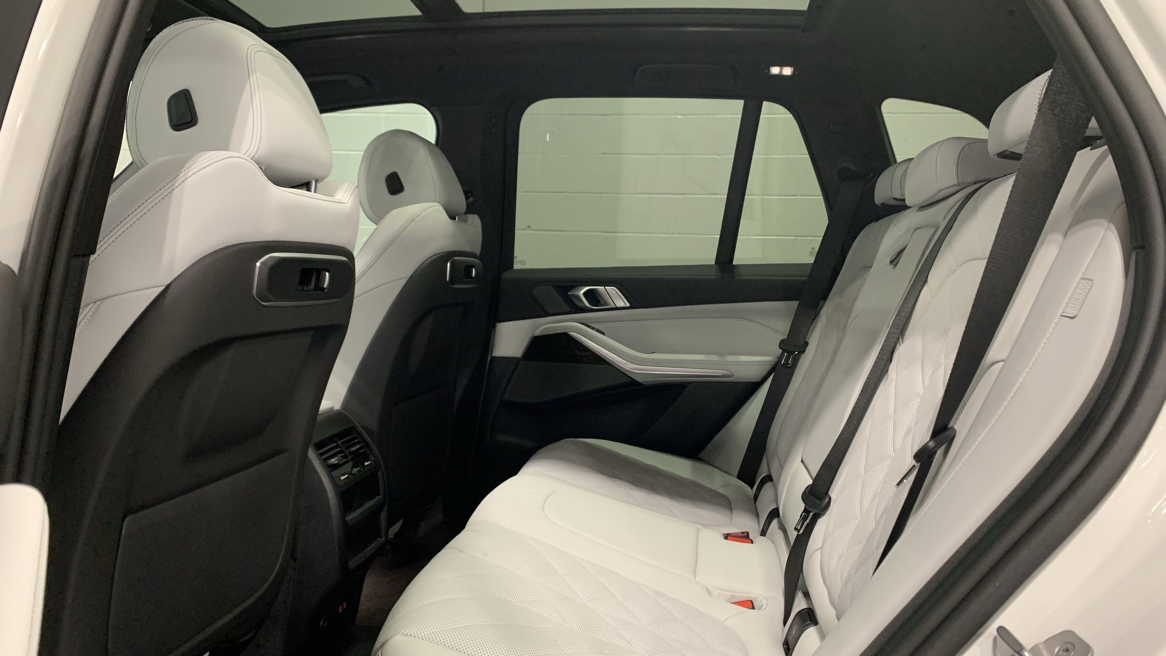 Certified 2026 BMW X5 xDrive40i w/ M Sport Package AWD/4WD image 29