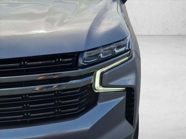 Used 2022 Chevrolet Suburban RST w/ Luxury Package RWD image 9