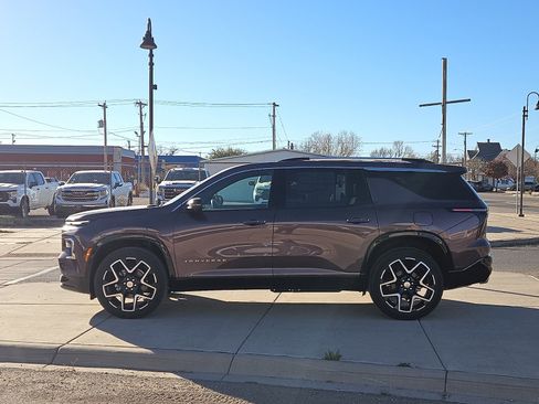 New 2026 Chevrolet Traverse High Country image 2