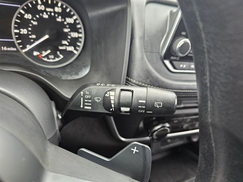 Used 2024 Nissan Rogue S AWD/4WD image 21