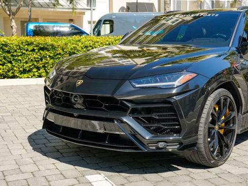 Used 2022 Lamborghini Urus image 40