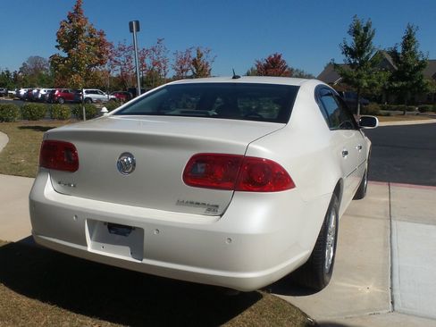 Used 2008 Buick Lucerne CX w/ Driver Confidence Package image 4