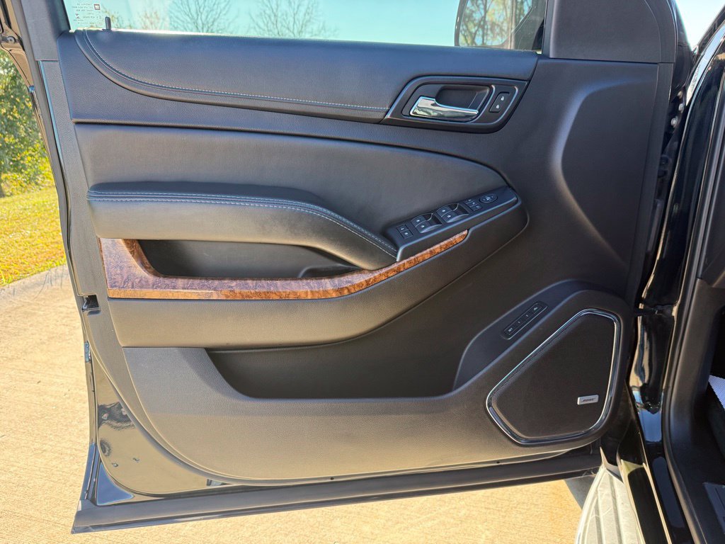 Used 2016 Chevrolet Suburban LTZ AWD/4WD image 30