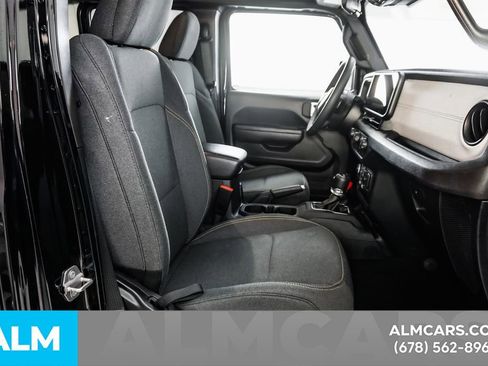 Used 2025 Jeep Wrangler Unlimited Sport AWD/4WD image 19