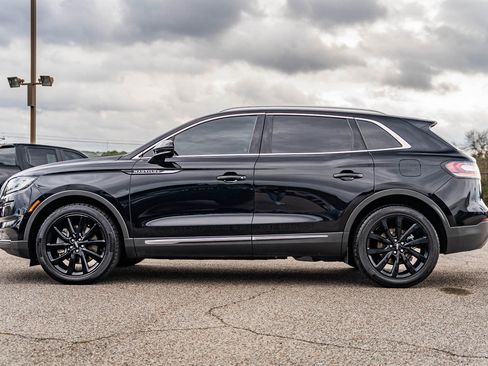 Used 2021 Lincoln Nautilus Reserve w/ Monochromatic Package image 4