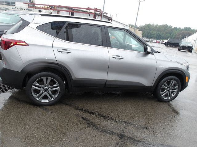 Used 2023 Kia Seltos S AWD/4WD image 8