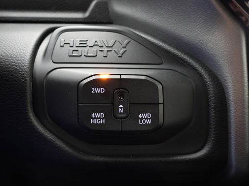 Used 2025 RAM 2500 Big Horn AWD/4WD image 45
