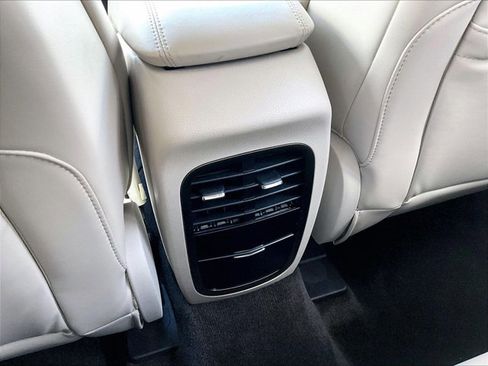 Used 2017 Lincoln MKC Reserve FWD image 22