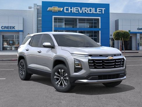 New 2027 Chevrolet Equinox LT FWD image 2
