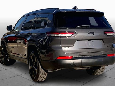 New 2025 Jeep Grand Cherokee L Limited w/ Black Appearance Package AWD/4WD image 12