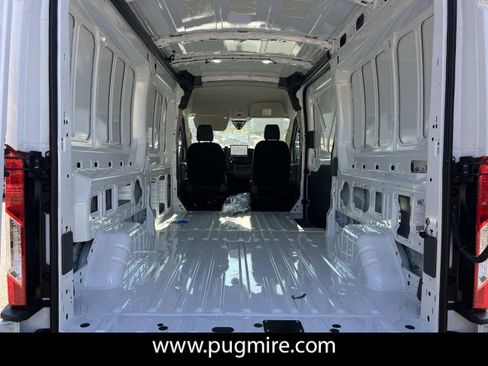 New 2026 Ford Transit 250 148 Medium Roof image 18