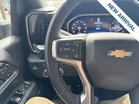 Used 2025 Chevrolet Silverado 2500 LTZ w/ LTZ Convenience Package AWD/4WD image 21